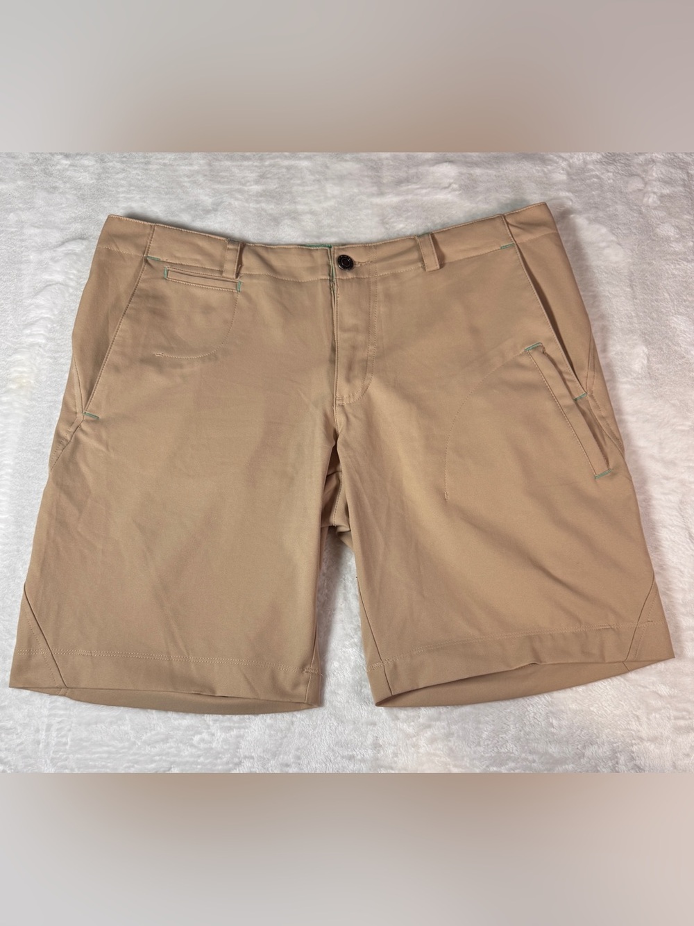 Magellan Sportswear Men’s S Khaki Performance Fishing Hiking Shorts